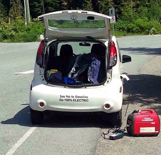 SHOULD'VE CALLED ITS DADDY TO PICK HIM UP — fail moment