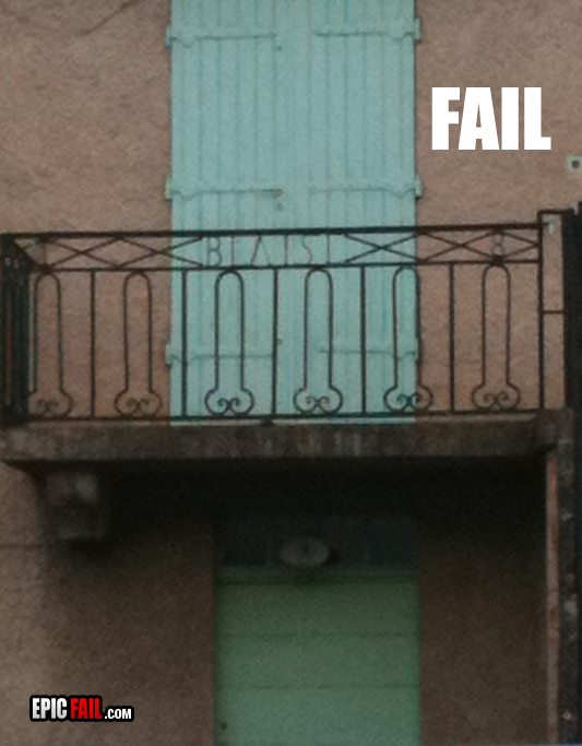 Caught on camera: fence Design Fail