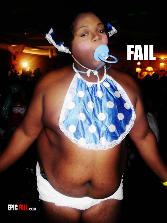 Moment: wTF Costume Fail