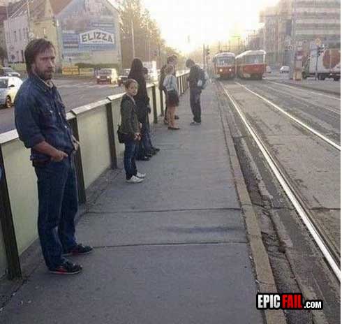 Caught on camera: chuck Norris Resemblance WIN