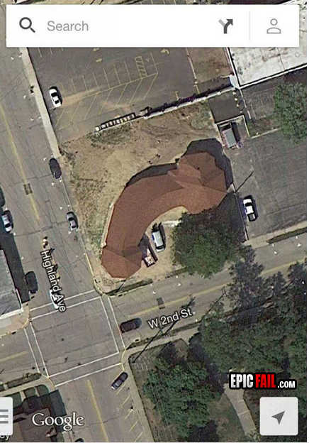 Watch: church FAIL / Troll Architect WIN
