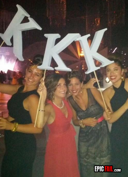 Watch: sign Holding FAIL
