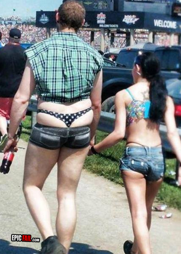 Moment: epic Fashion FAIL